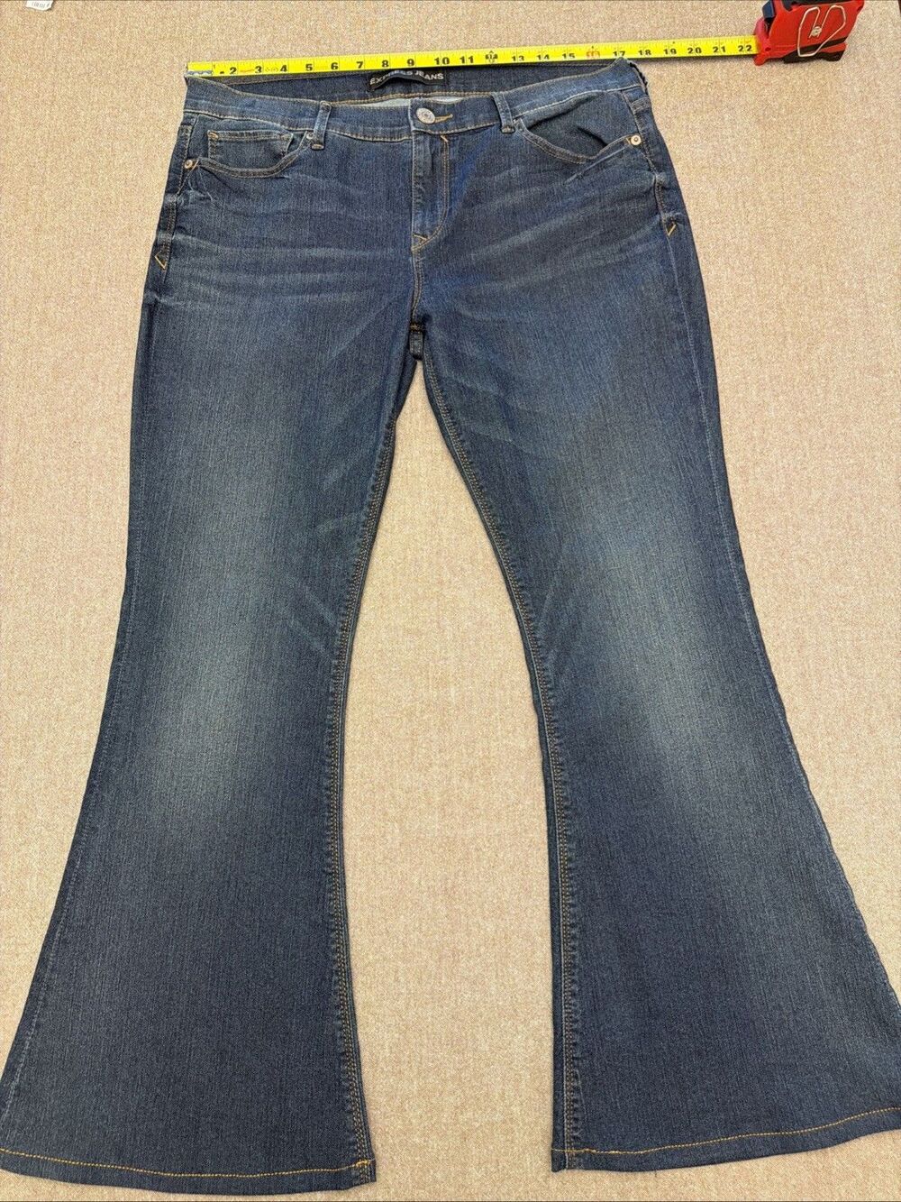 Express Mid Ride Flare Jeans Women’s 12 34x29 Perfect Condition!